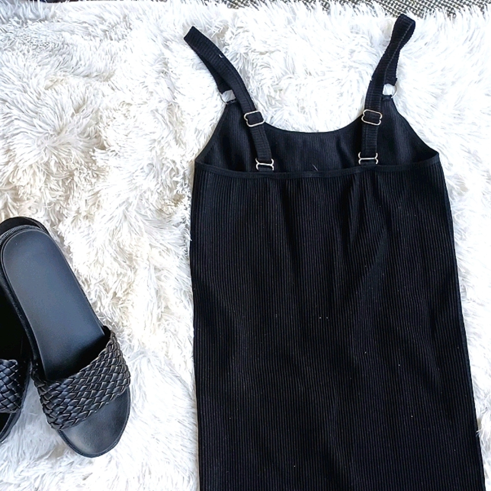 Women's Ribbed Romper - Picture 3 of 5